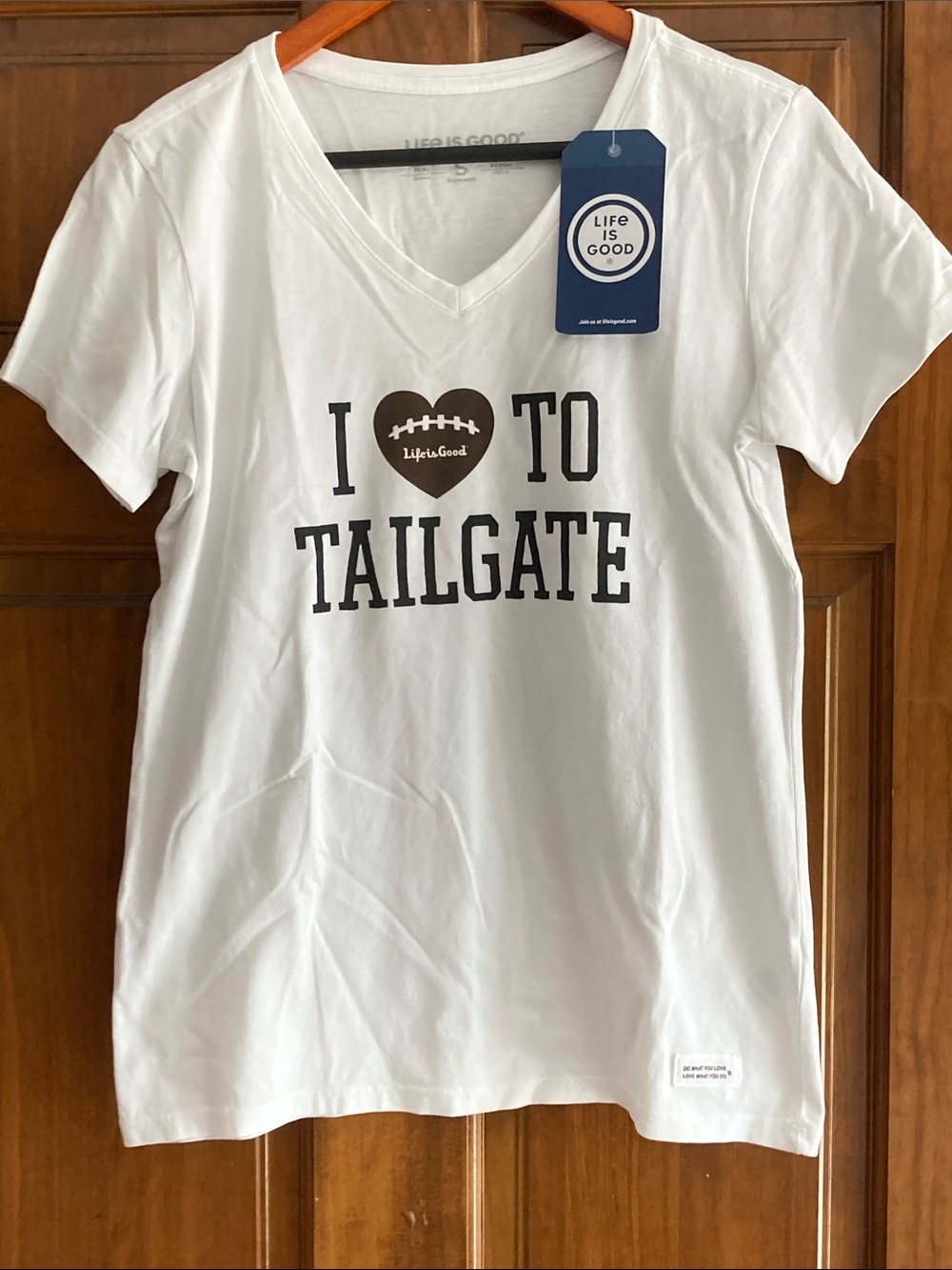 Life Is Good White V‑Neck 'I Love To Tailgate' Tee